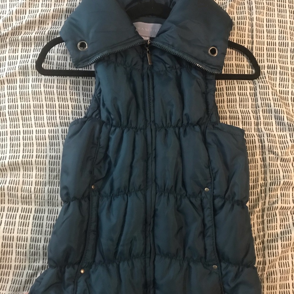 Laura Scott green puffer best